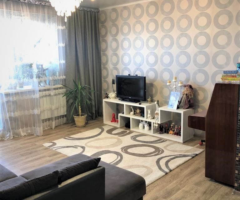 Продаётся 3-комнатная квартира, 65.1 м²