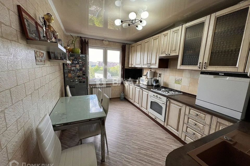 Продаётся 3-комнатная квартира, 74.5 м²