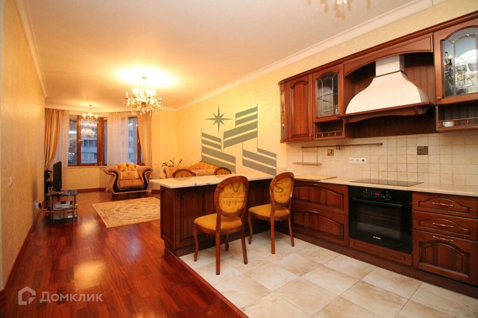 Сдаётся 3-комнатная квартира, 120 м²
