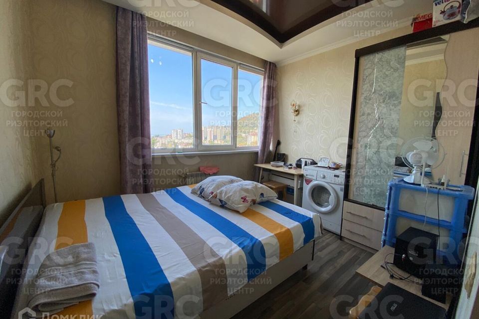 Продаётся 1-комнатная квартира, 42.3 м²