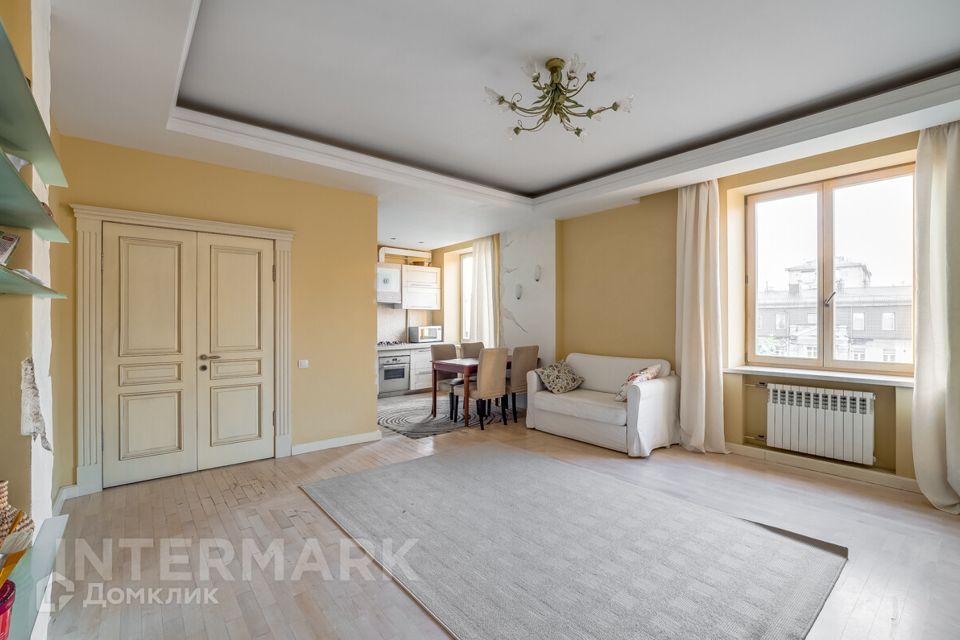 Сдаётся 4-комнатная квартира, 100 м²