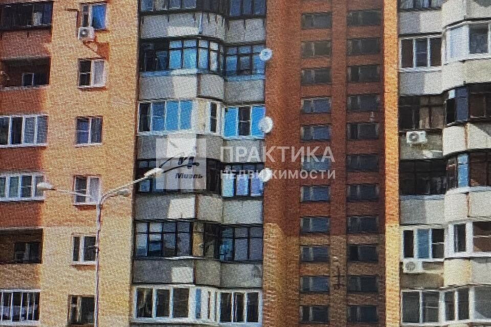 Продаётся 2-комнатная квартира, 55.7 м²