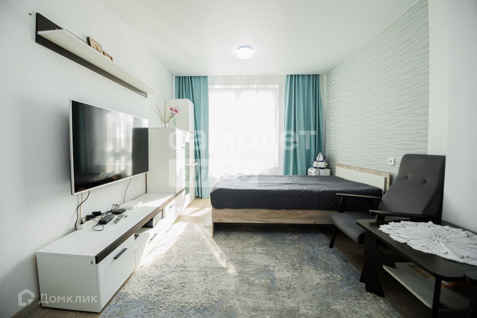 Продаётся 1-комнатная квартира, 42 м²