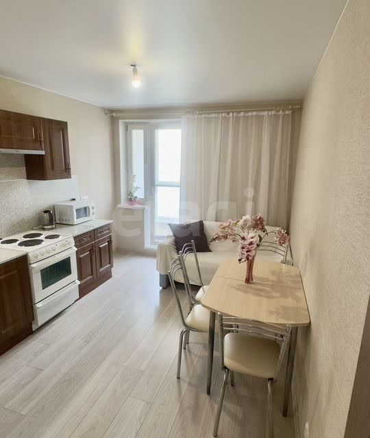 Продаётся 1-комнатная квартира, 46.5 м²