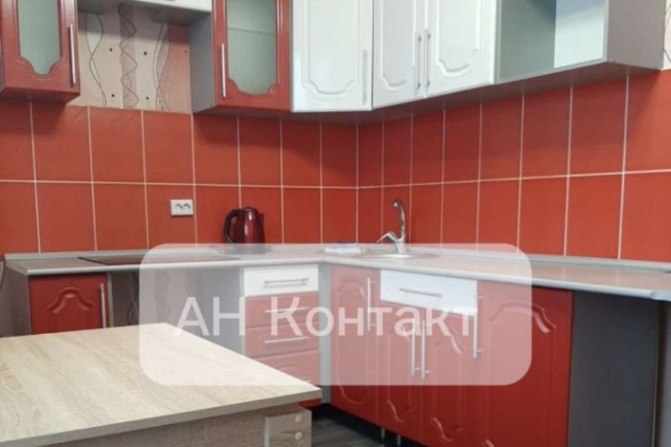Сдаётся 1-комнатная квартира, 42 м²