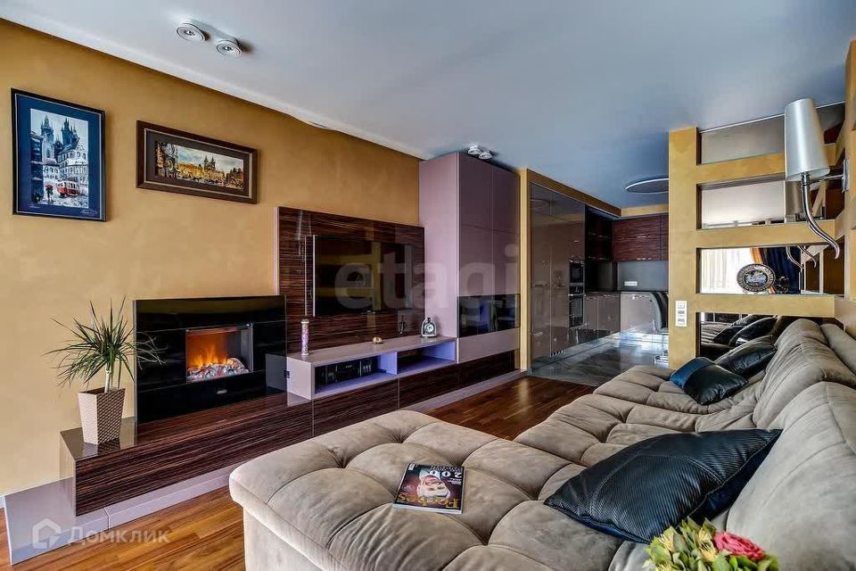 Продаётся 2-комнатная квартира, 56.1 м²