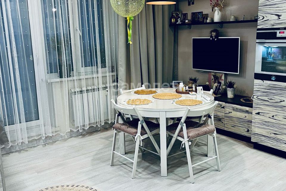 Продаётся 1-комнатная квартира, 44 м²