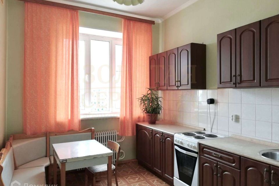 Сдаётся 2-комнатная квартира, 76 м²