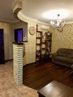Продаётся 4-комнатная квартира, 90.8 м²