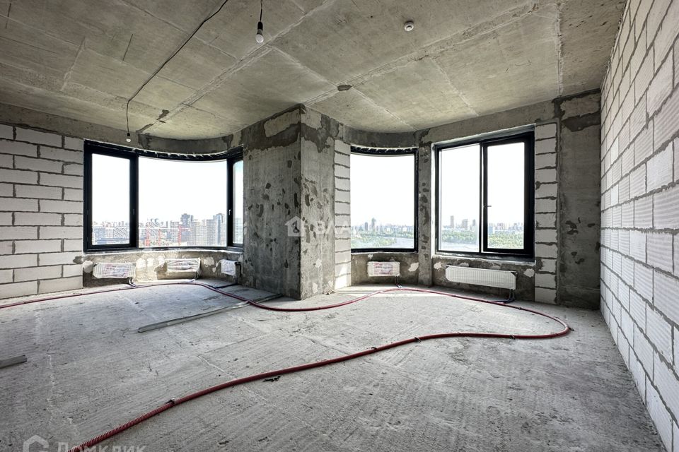 Продаётся 3-комнатная квартира, 100 м²
