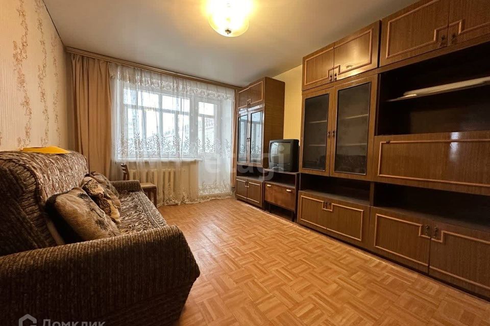 Продаётся 3-комнатная квартира, 51.8 м²