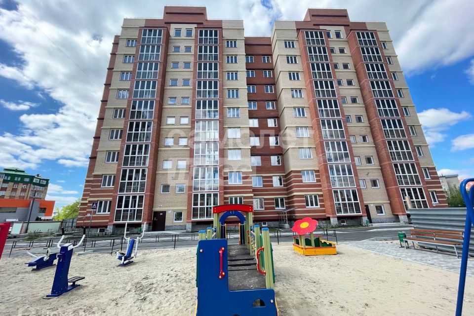 Продаётся 1-комнатная квартира, 41.8 м²