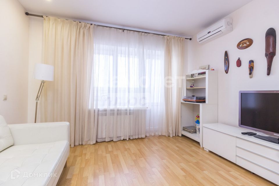 Продаётся 2-комнатная квартира, 64.1 м²
