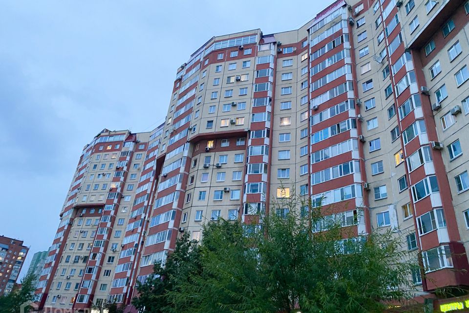 Сдаётся 4-комнатная квартира, 108.7 м²