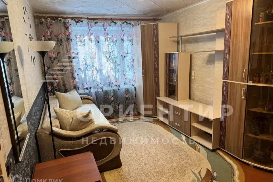 Продаётся 2 комнаты в 4-комн. квартире, 31.2 м²