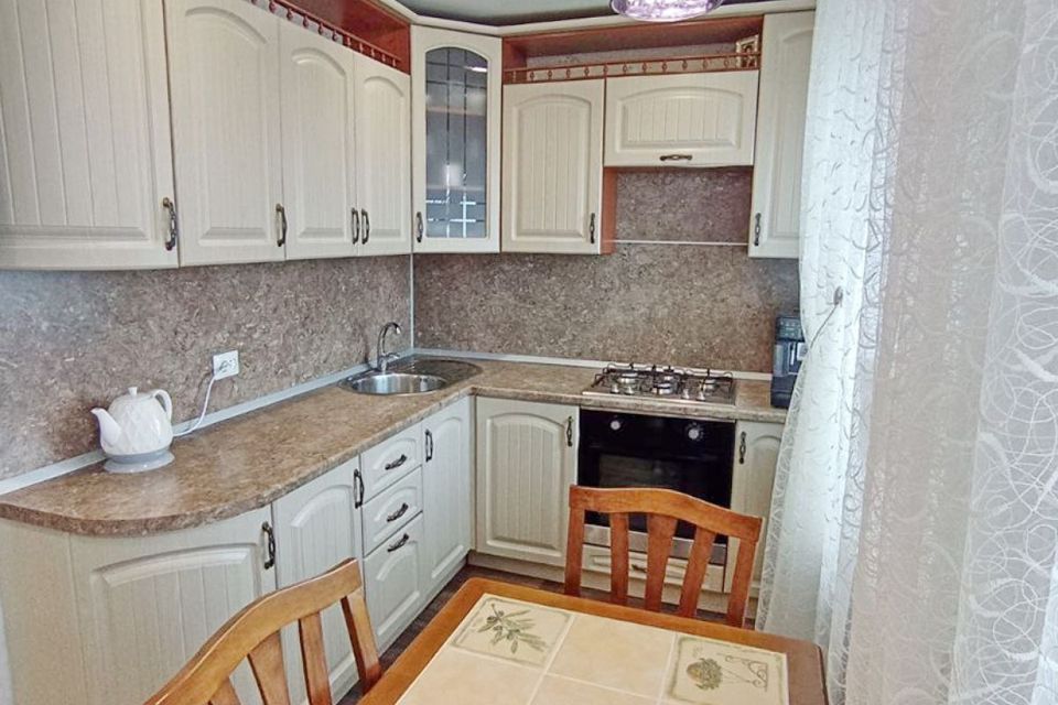 Продаётся 4-комнатная квартира, 61.08 м²