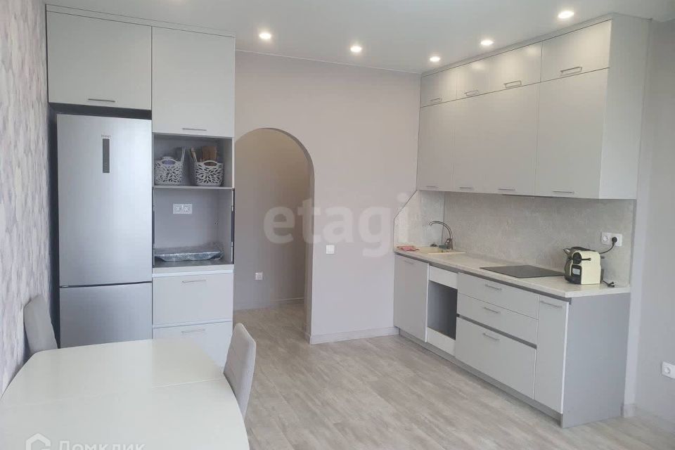 Продаётся 2-комнатная квартира, 57.2 м²