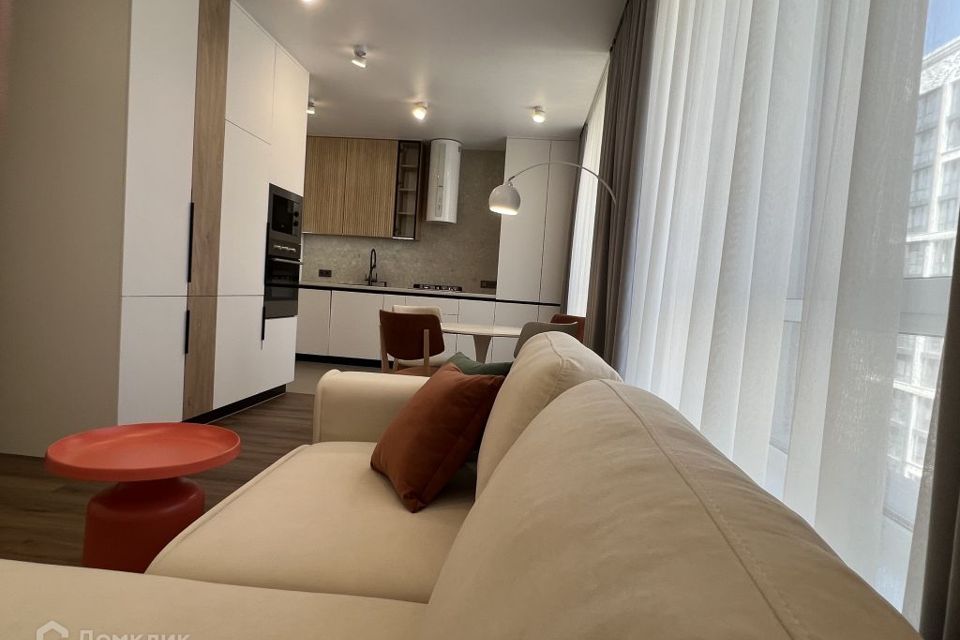 Продаётся 2-комнатная квартира, 74 м²