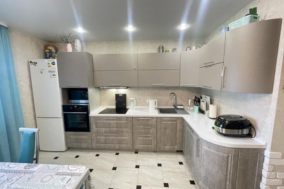 Сдаётся 3-комнатная квартира, 110 м²