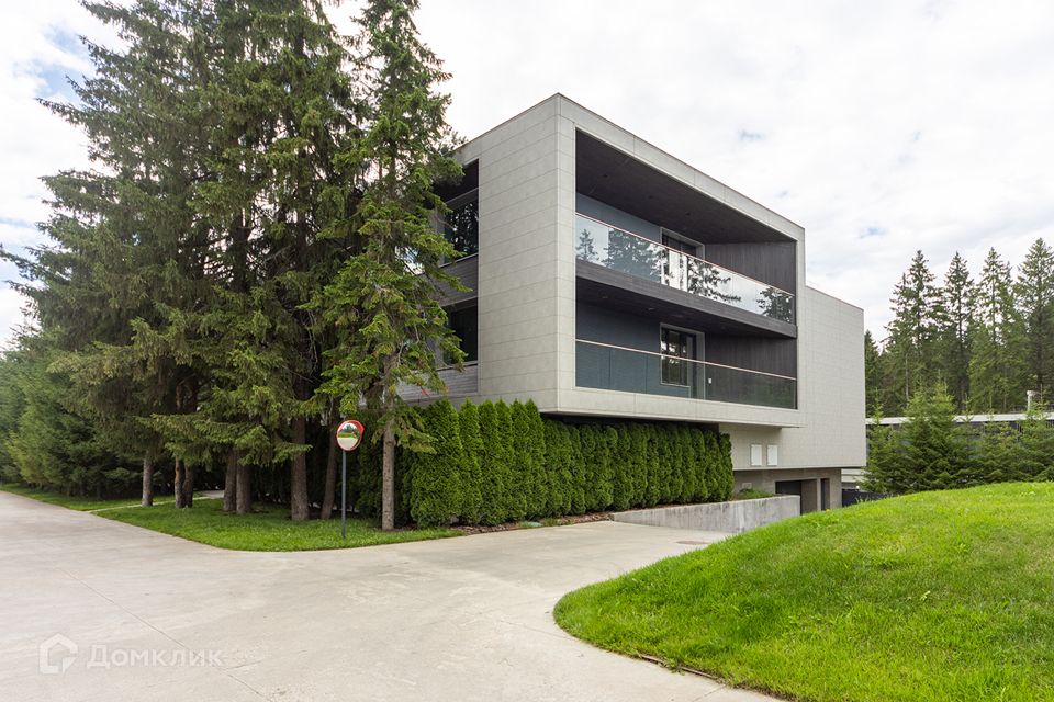 Продаётся 3-комнатная квартира, 71.8 м²
