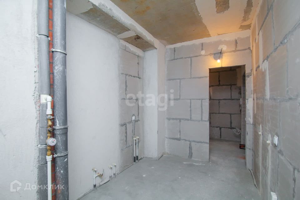 Продаётся 2-комнатная квартира, 66.4 м²