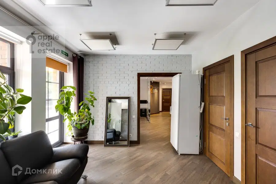 Продаётся 6-комнатная квартира, 133 м²