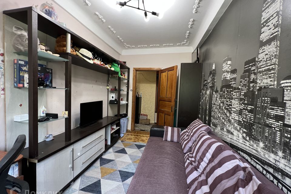Продаётся 3-комнатная квартира, 58.4 м²