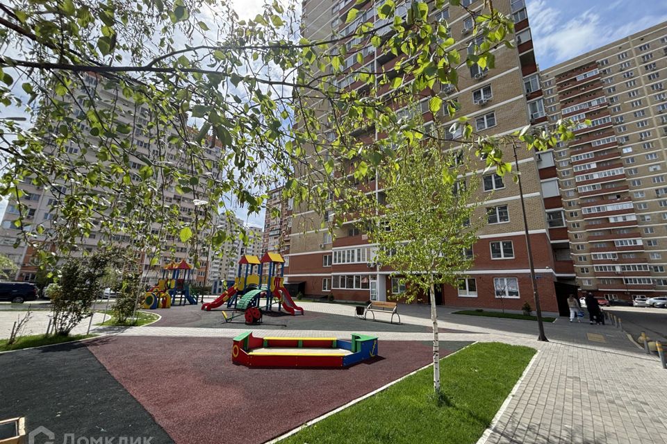 Продаётся 2-комнатная квартира, 68.07 м²