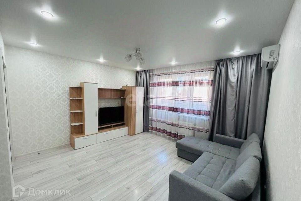 Продаётся 1-комнатная квартира, 41.2 м²