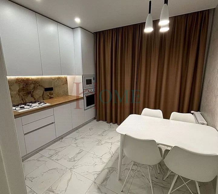 Сдаётся 1-комнатная квартира, 48 м²