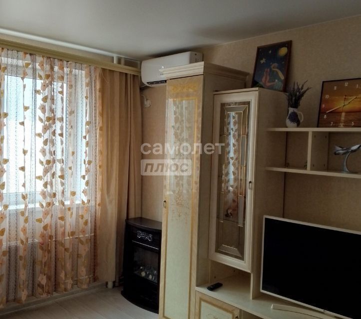 Сдаётся 1-комнатная квартира, 42 м²