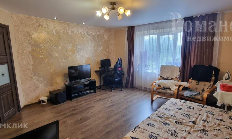 Продаётся 4-комнатная квартира, 94 м²