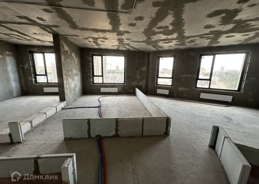 Продаётся 3-комнатная квартира, 82 м²