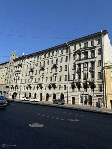 Продаётся 4-комнатная квартира, 117.6 м²