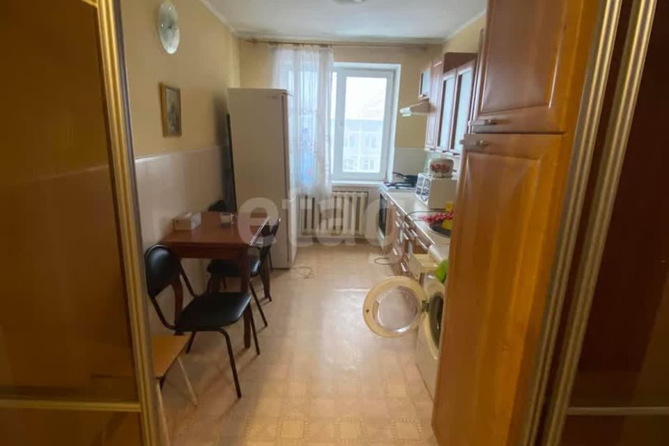 Продаётся 4-комнатная квартира, 70.7 м²