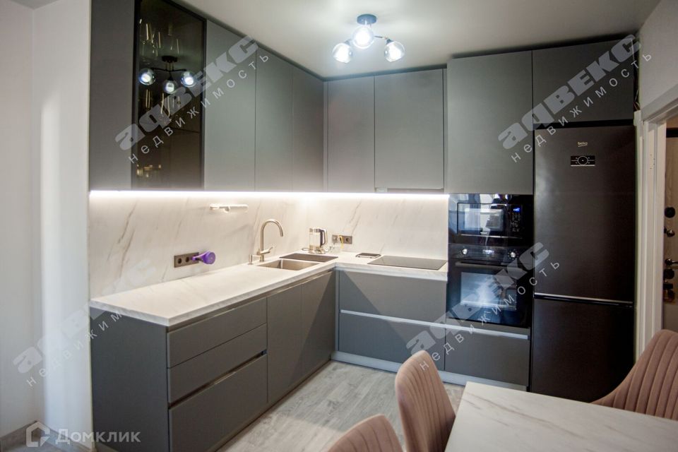 Продаётся 1-комнатная квартира, 45.5 м²