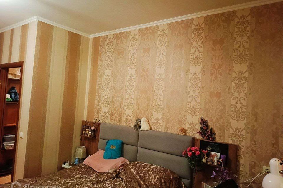 Продаётся 1-комнатная квартира, 41.9 м²