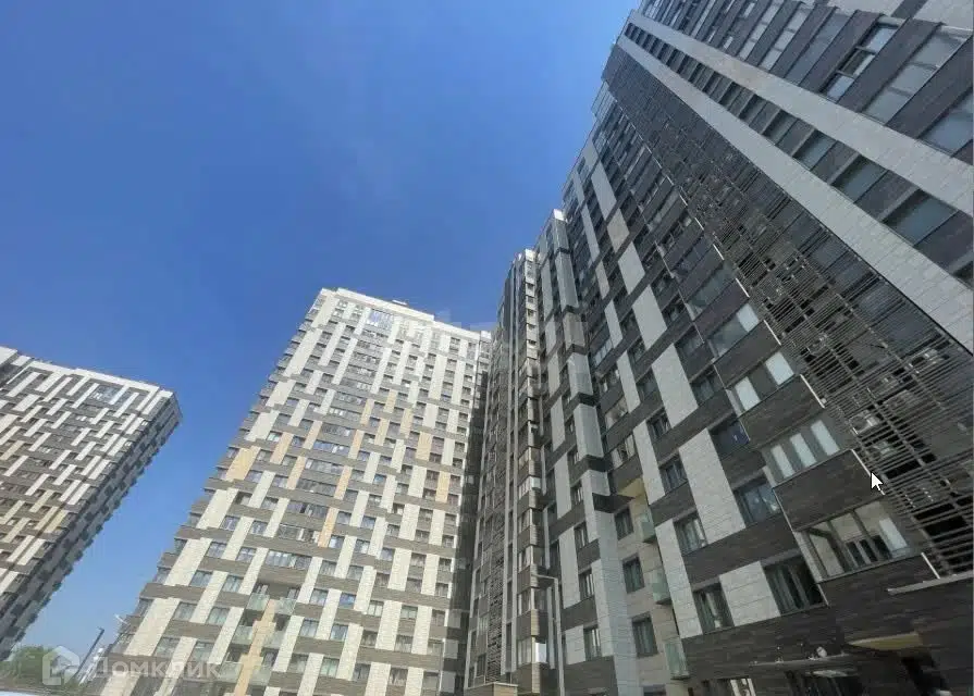 Продаётся 2-комнатная квартира, 90 м²