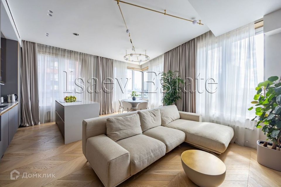 Продаётся 3-комнатная квартира, 115 м²