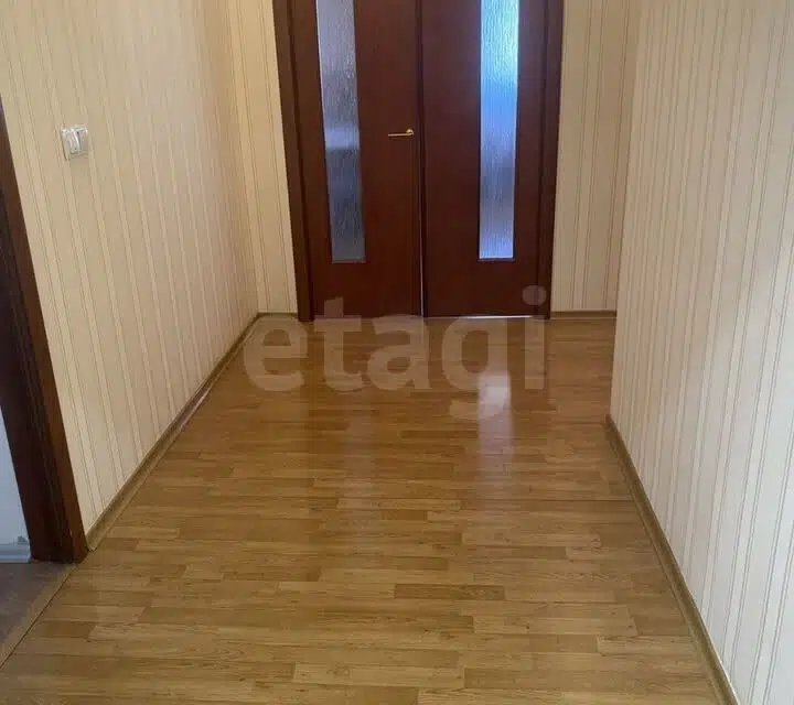 Продаётся 3-комнатная квартира, 111.2 м²