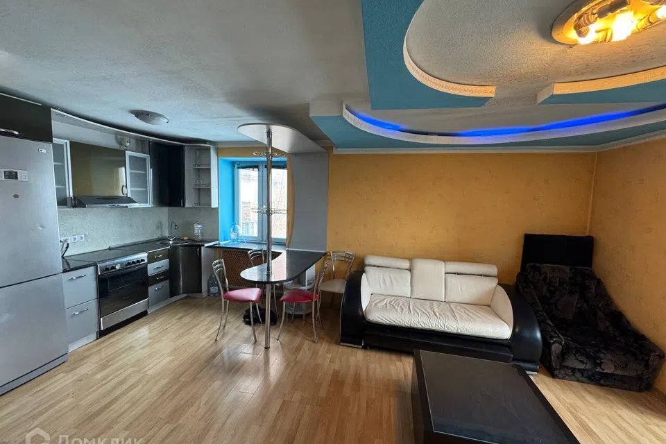 Сдаётся 2-комнатная квартира, 62 м²