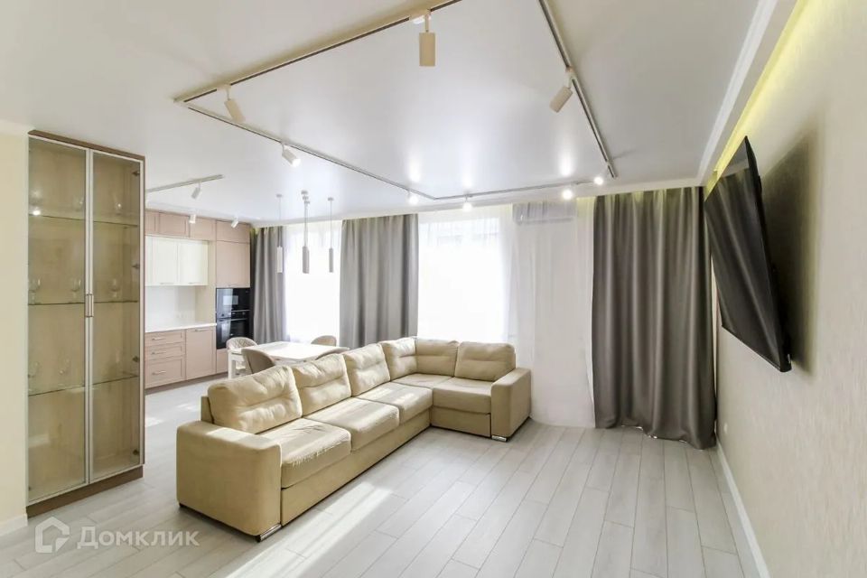 Продаётся 3-комнатная квартира, 120 м²