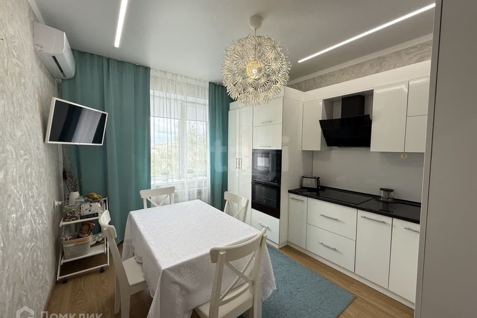 Продаётся 3-комнатная квартира, 66.4 м²