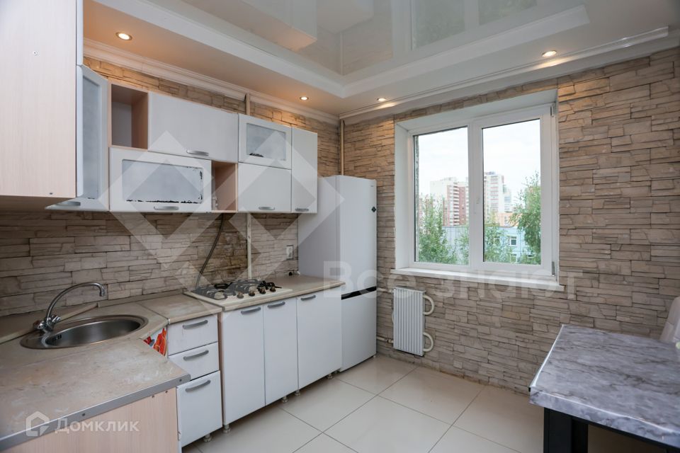 Продаётся 1-комнатная квартира, 40.2 м²
