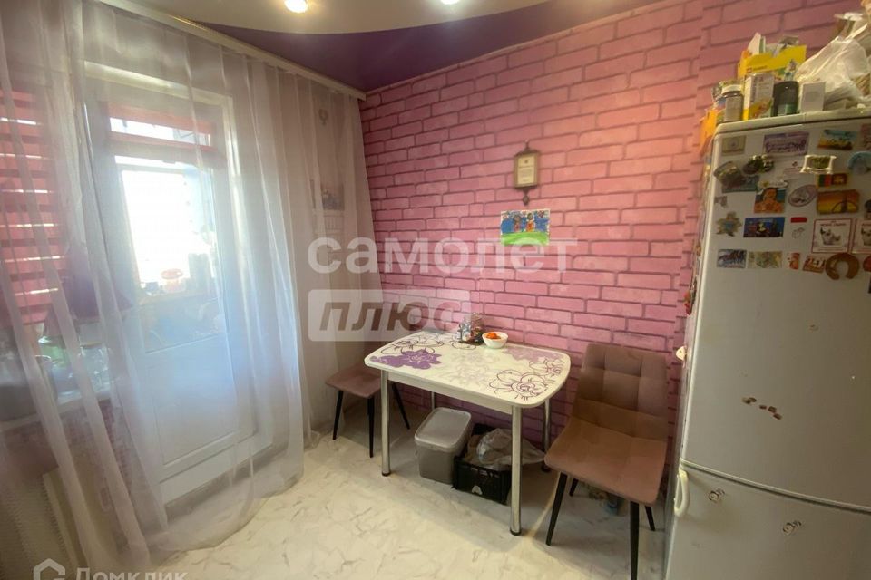 Продаётся 3-комнатная квартира, 65.6 м²