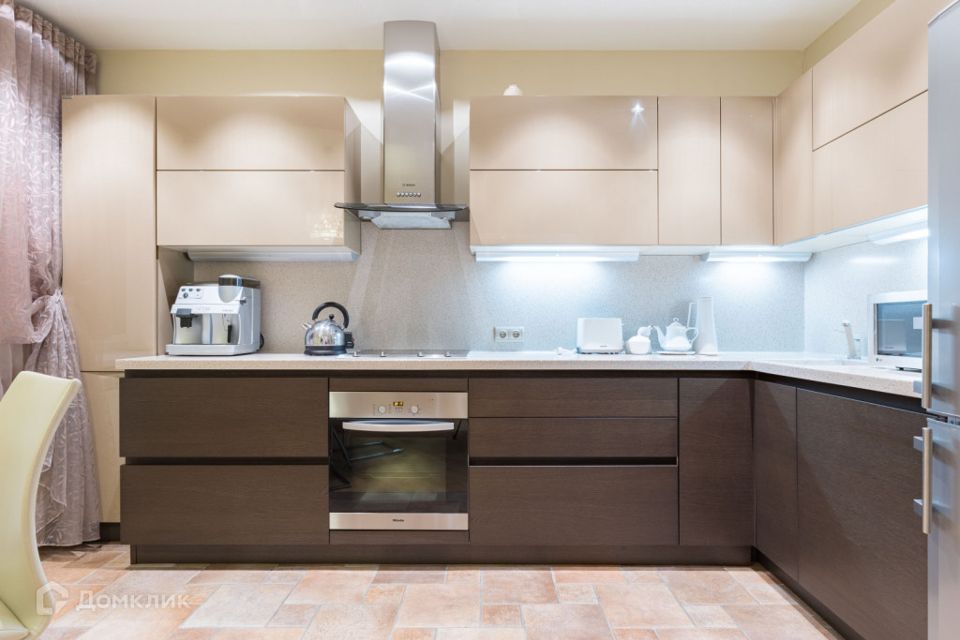 Сдаётся 3-комнатная квартира, 110 м²