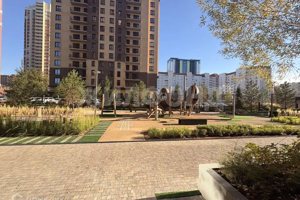 Продаётся 3-комнатная квартира, 74.5 м²