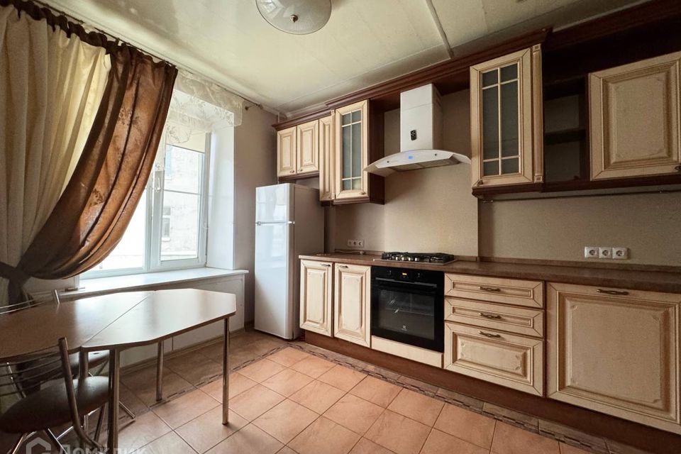 Продаётся 3-комнатная квартира, 76.3 м²