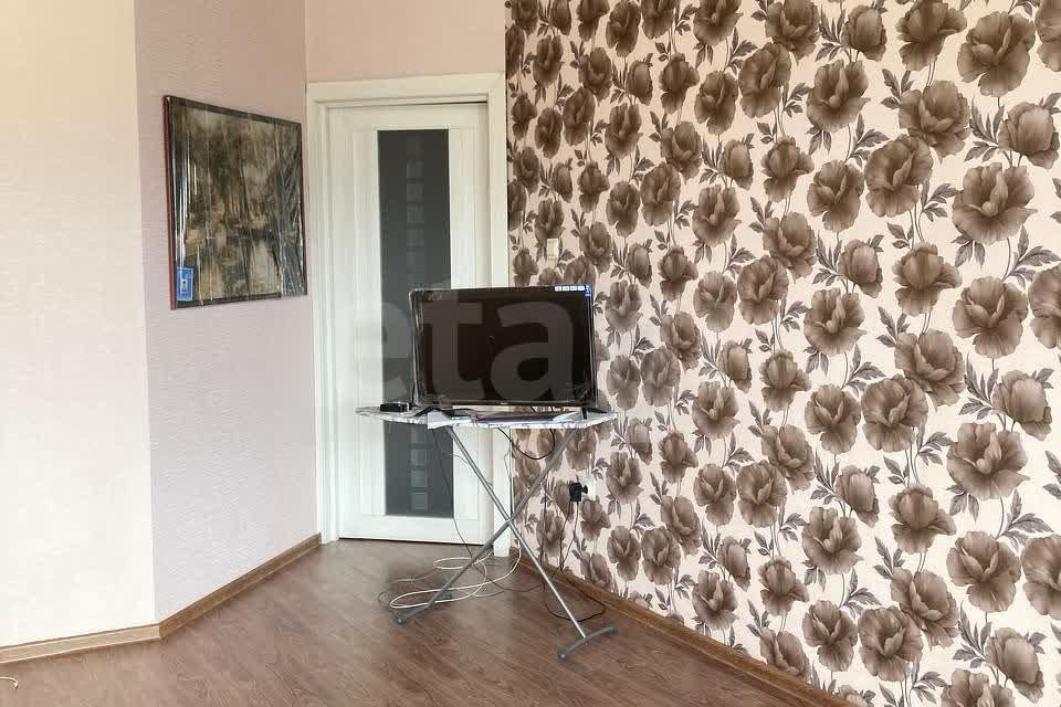 Продаётся 1-комнатная квартира, 49.6 м²