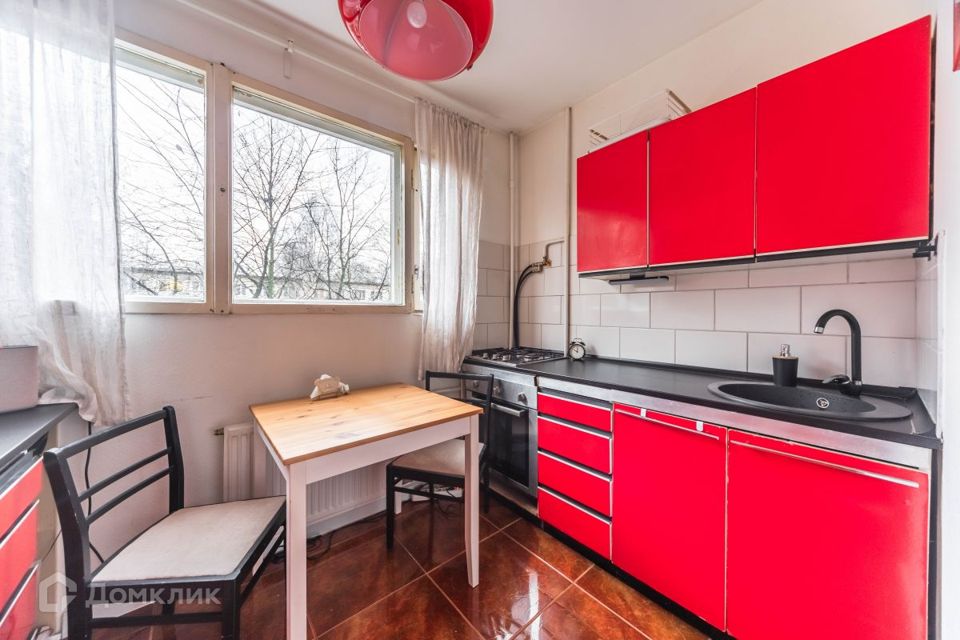 Продаётся 3-комнатная квартира, 61.2 м²